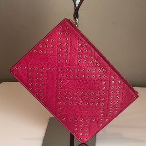 Authentic Michael Kors XL Zip Clutch new with tags